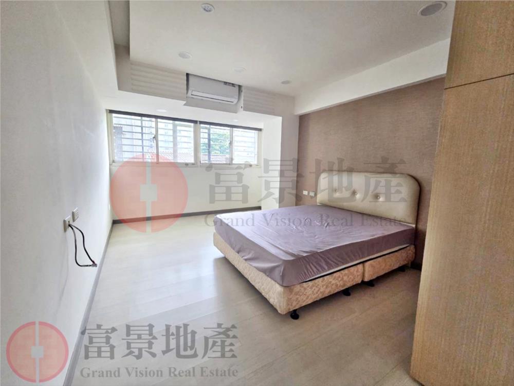 *民權西路*近花博*使用面積大*家具齊全*