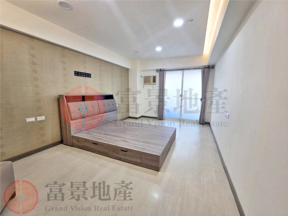 *民權西路*近花博*使用面積大*家具齊全*