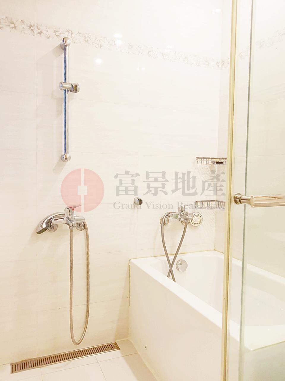 HOT●東門捷運旁●採光優良●空間寬敞