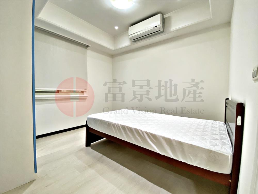 松山高中旁●市府站●全新裝潢●空間大好利用