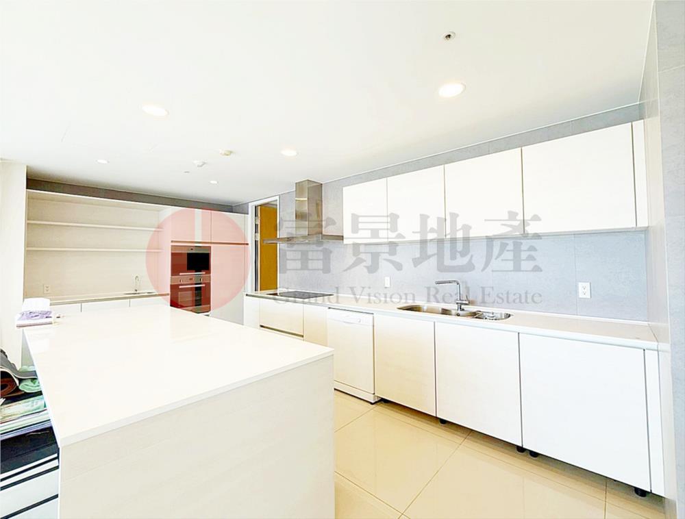 MRT石牌磺溪首排｜白派美學設計尊榮景觀大宅